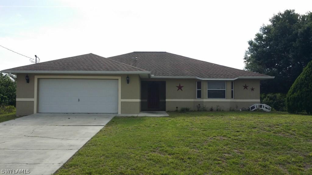 910 Adeline Ave., Lehigh Acres, FL 33971