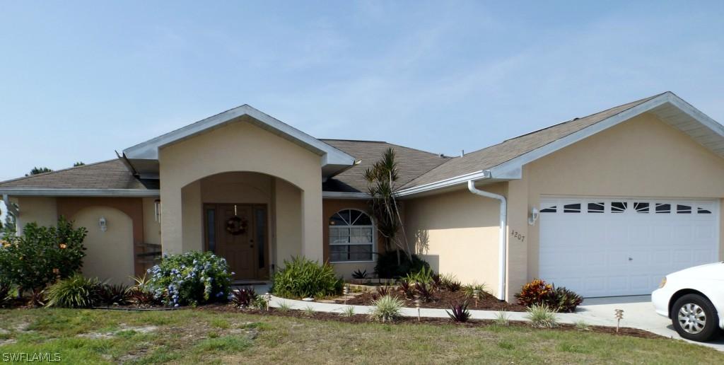 4207 11th St., Lehigh Acres, FL 33971