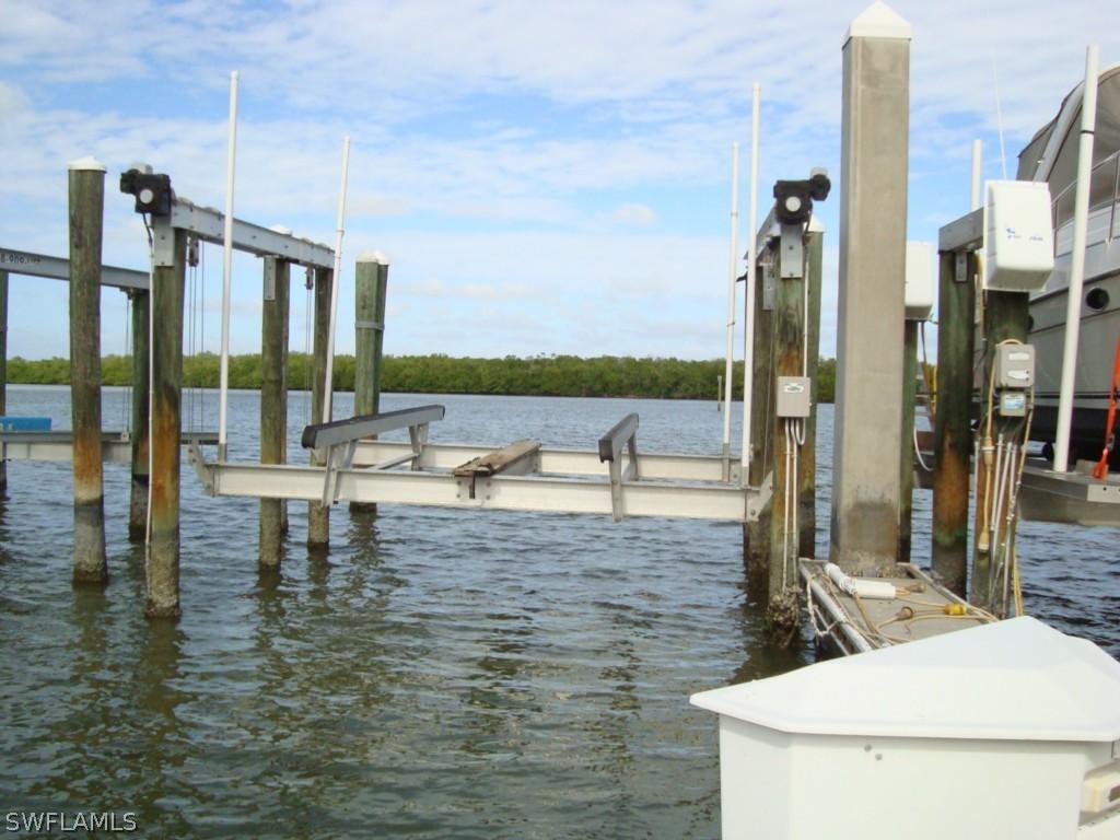 4187 Bay Beach Ln., Fort Myers Beach, FL 33931