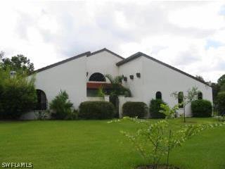 18691 Telegraph Creek Ln., Alva, FL 33920