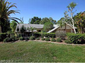 8471 Yorkshire Ln., Fort Myers, FL 33919