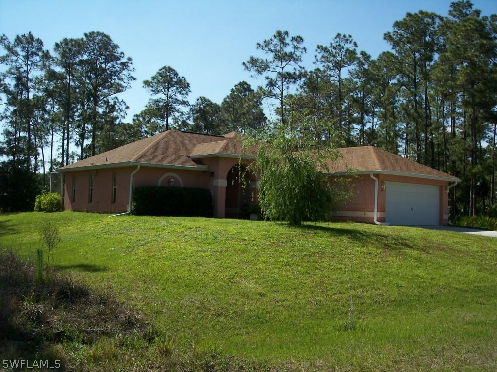 113 Louis Ave., Lehigh Acres, FL 33936
