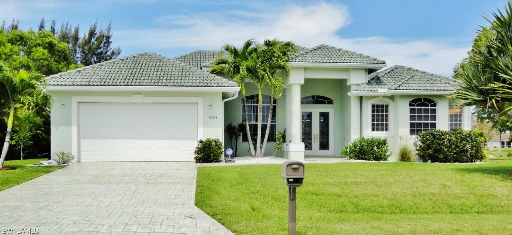 1524 SW 4th Ct., Cape Coral, FL 33991