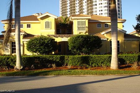 1285 Rialto Way #202, Naples, FL