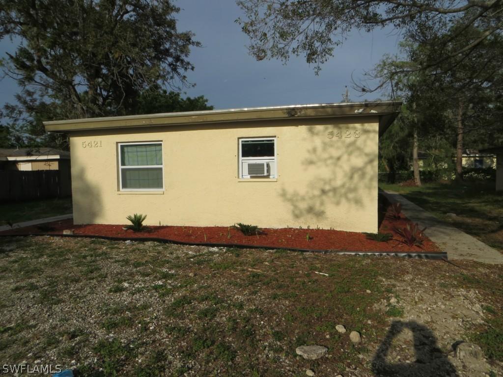 5421 5th Ave., Fort Myers, FL 33907
