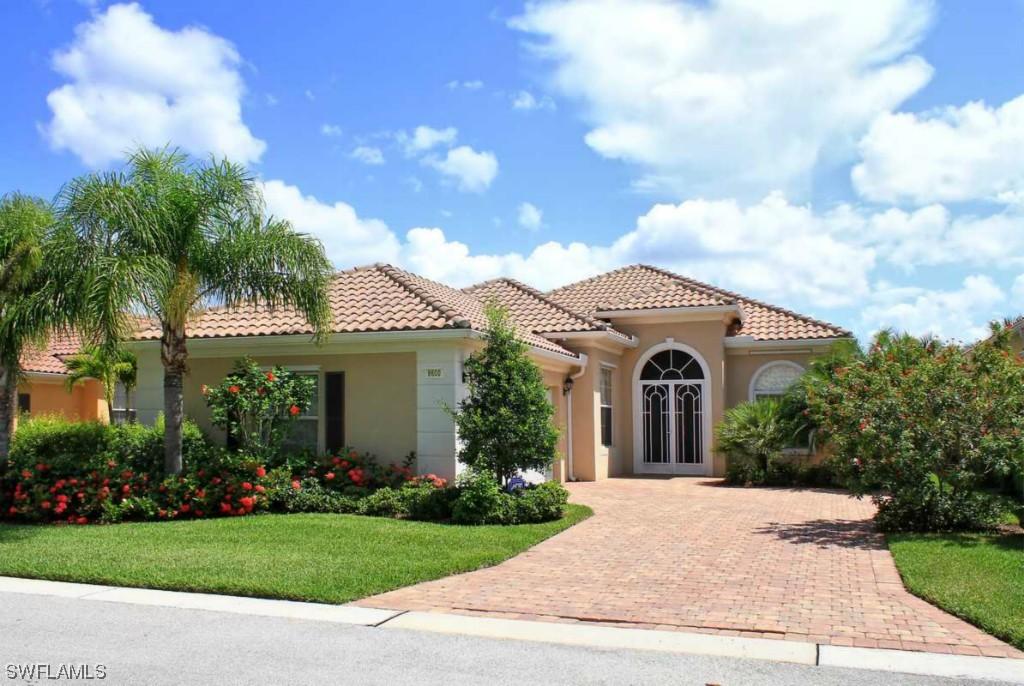 8600 Alessandria Ct., Naples, FL 34114