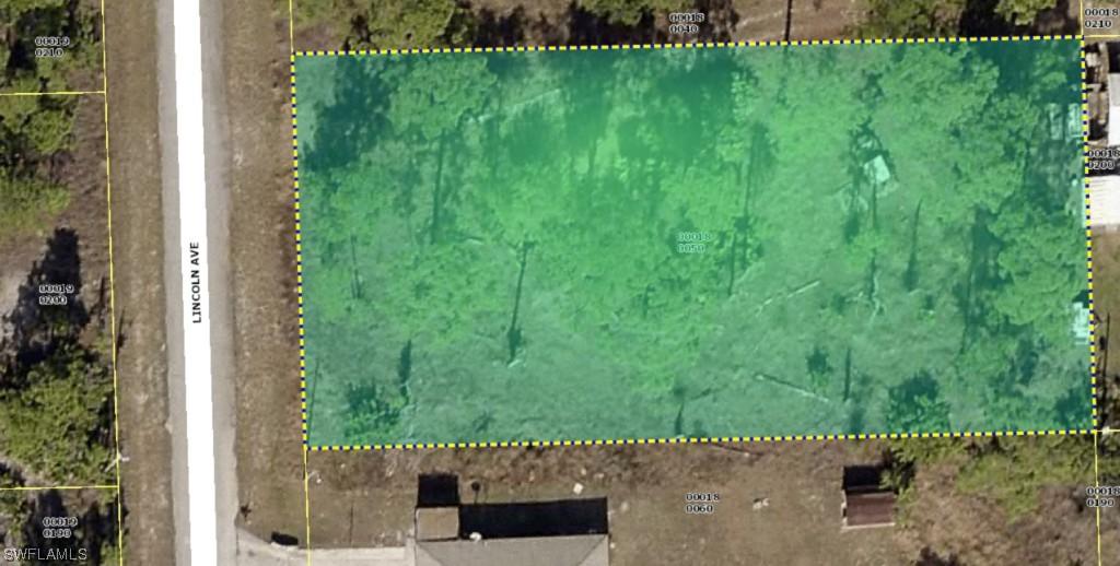 914 Lincoln Ave., Lehigh Acres, FL 33972