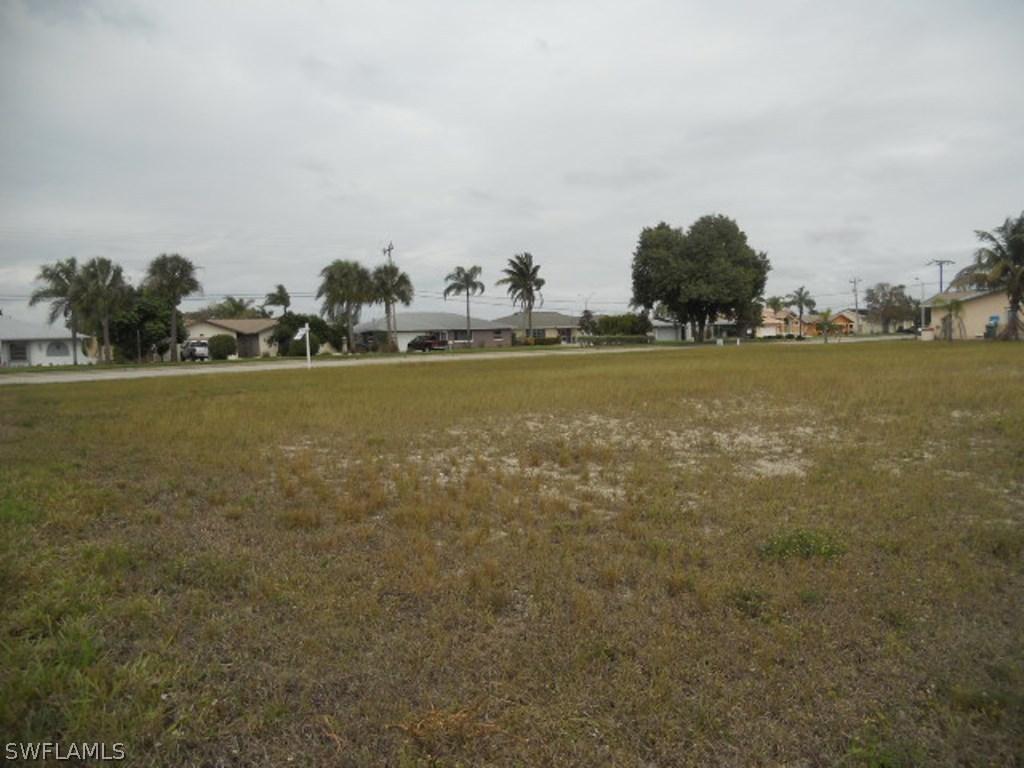 2242 Everest Pkwy., Cape Coral, FL 33904