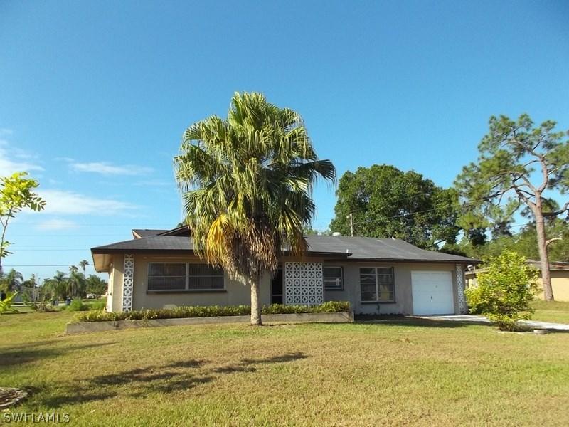 2252 E 9th St., Lehigh Acres, FL 33936