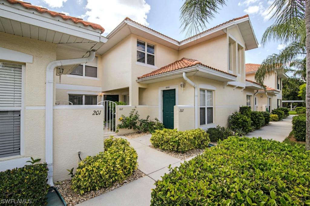 5060 Cedar Springs Dr. #102, Naples, FL 34110