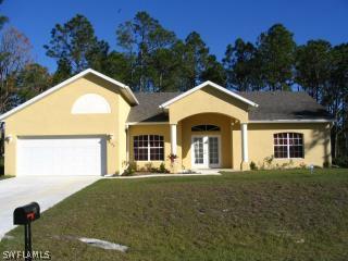 1145 Crestwood St., Lehigh Acres, FL 33974