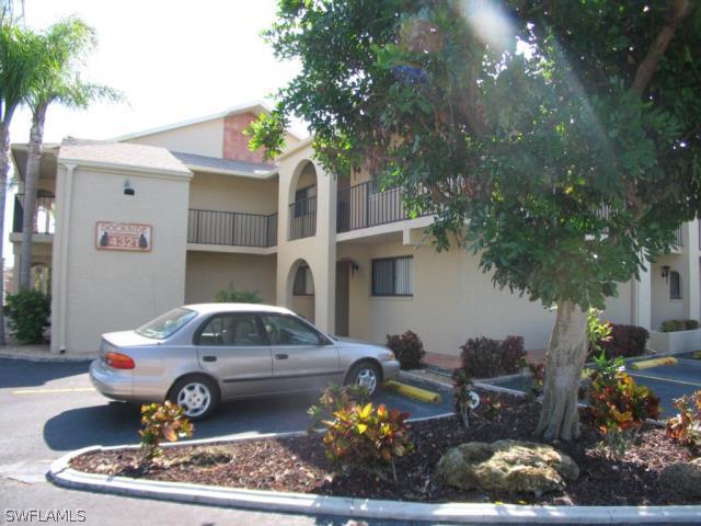 4321 Country Club Blvd. #106, Cape Coral, FL 33904