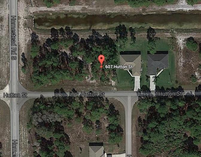 607 Hutton St., Lehigh Acres, FL 33974
