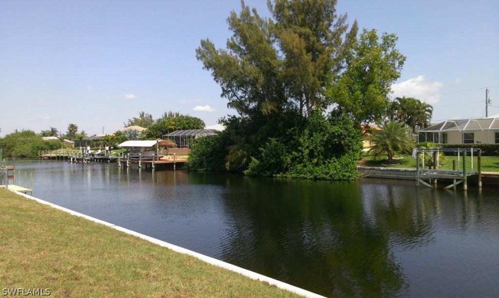 4621 SW 17th Pl., Cape Coral, FL 33914