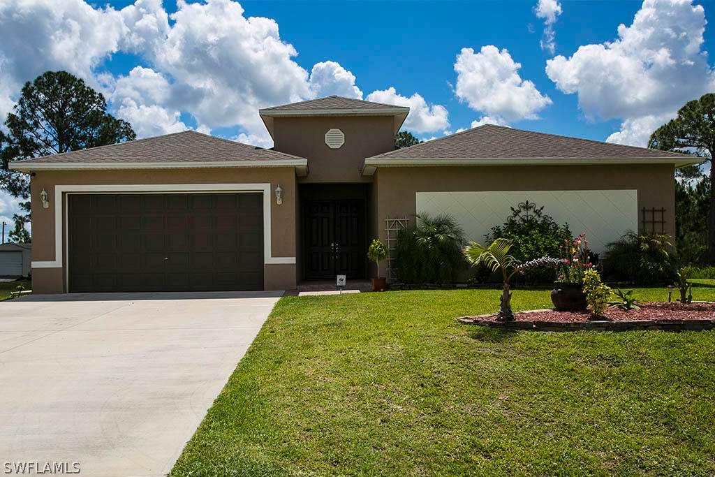 918 Rush Ave., Lehigh Acres, FL 33972