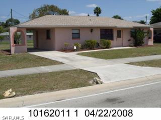 2705 Lime St., Fort Myers, FL 33916