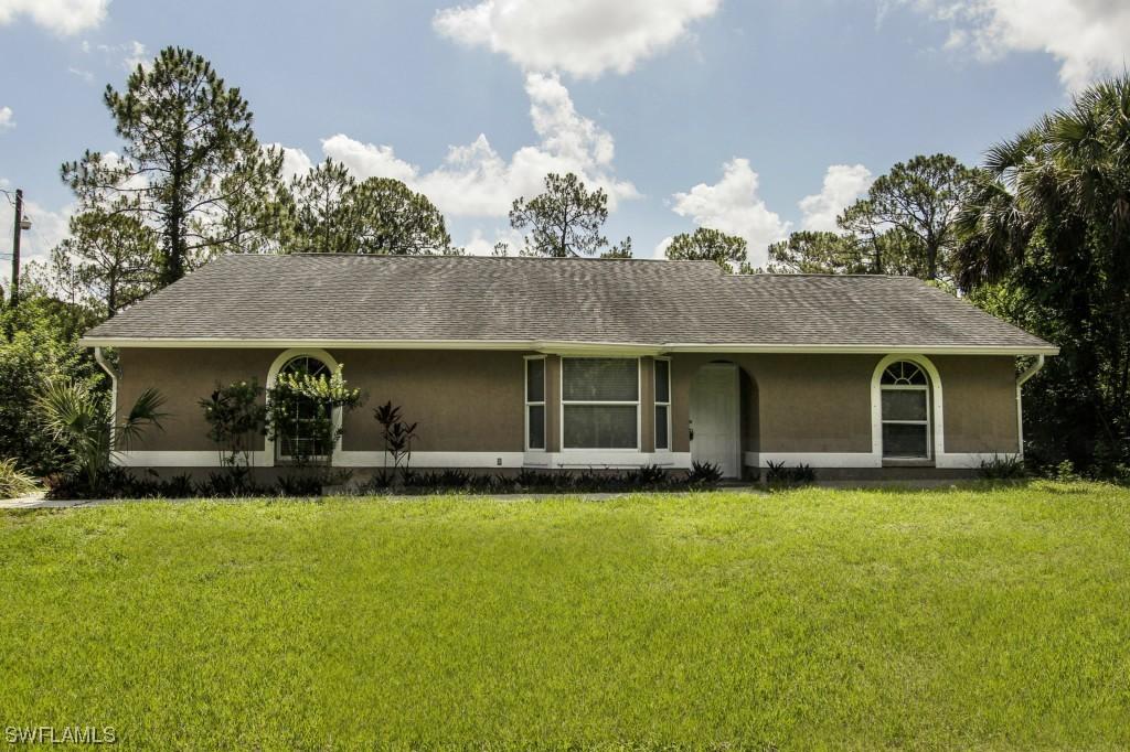 190 1st St., Naples, FL 34120
