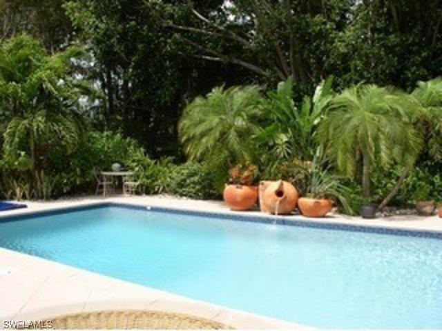 517 Turtle Hatch Rd., Naples, FL 34103