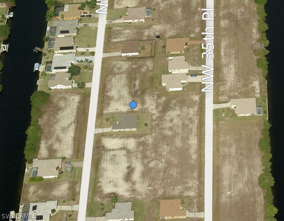 425 NW 36th Ave., Cape Coral, FL 33993