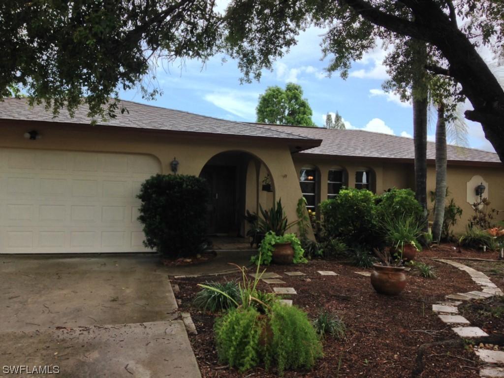 1304 SE 26th Ter., Cape Coral, FL 33904