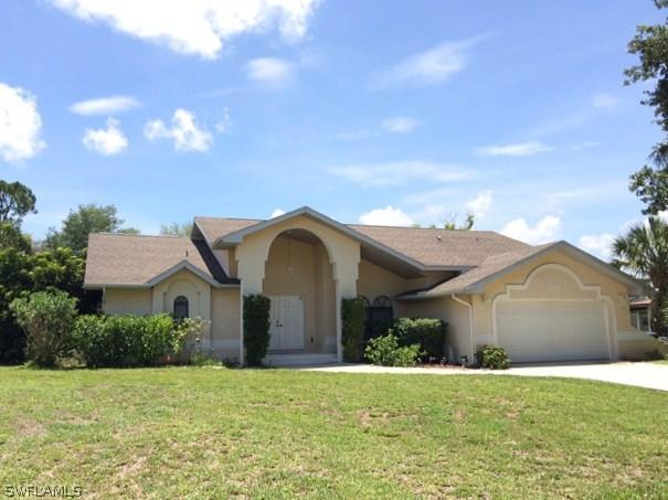 313 Lake Ave., Lehigh Acres, FL 33936