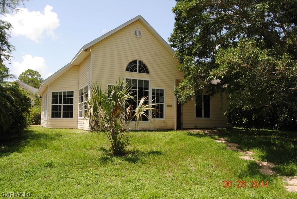 4376 1st Ave., Naples, FL 34119