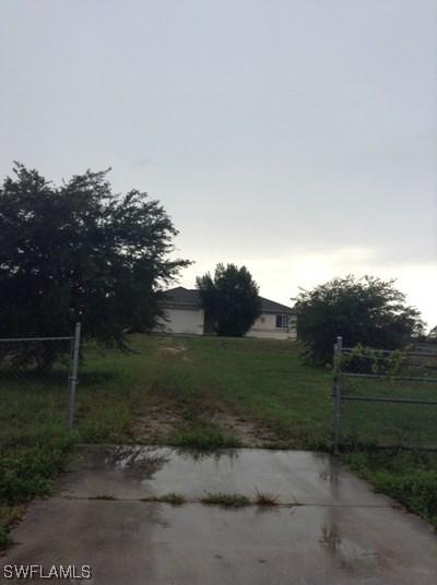 2424 43rd Ave., Naples, FL 34120