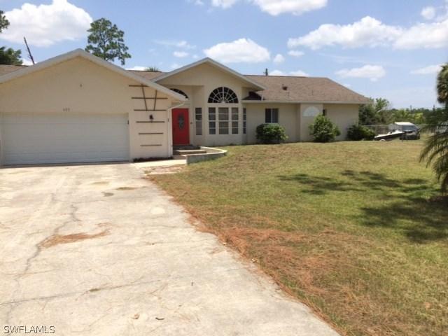 605 Lincoln Ave., Lehigh Acres, FL 33972