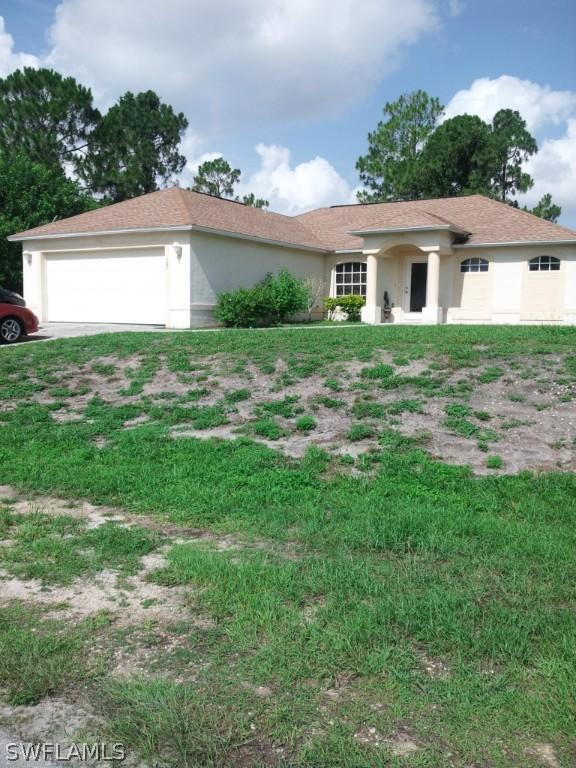 105 Clyde Ave., Lehigh Acres, FL 33971