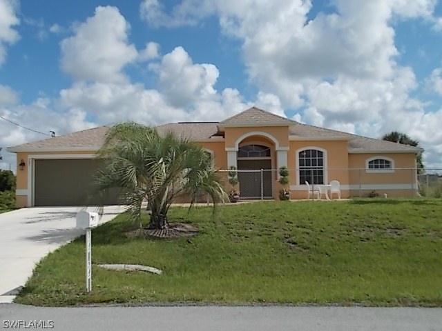 751 Alamo St., Lehigh Acres, FL 33974