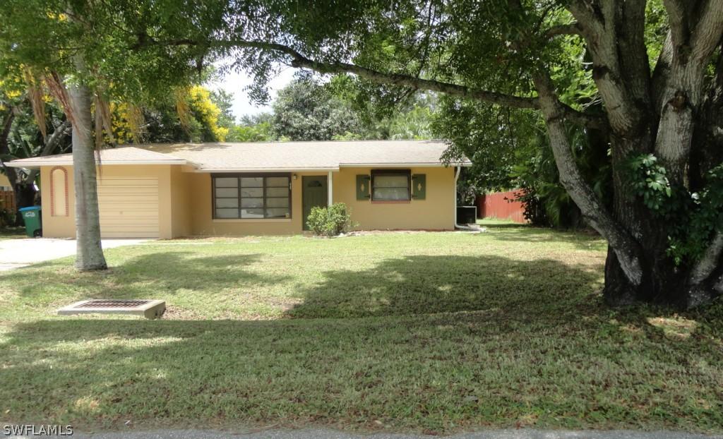 2105 Coral Point Dr., Cape Coral, FL 33990