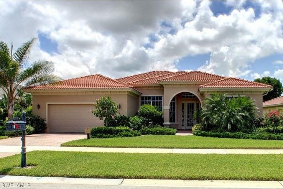 8728 Mustang Island Cir., Naples, FL 34113