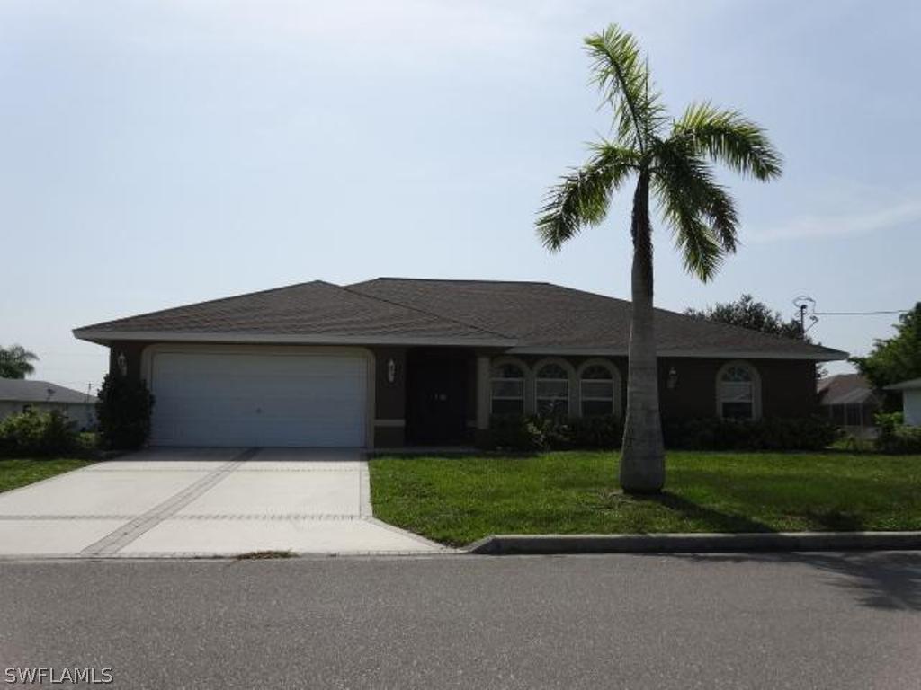 221 Danby Rd., Lehigh Acres, FL 33936