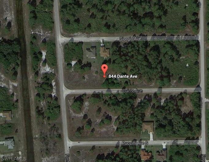 844 Dante Ave., Lehigh Acres, FL 33974