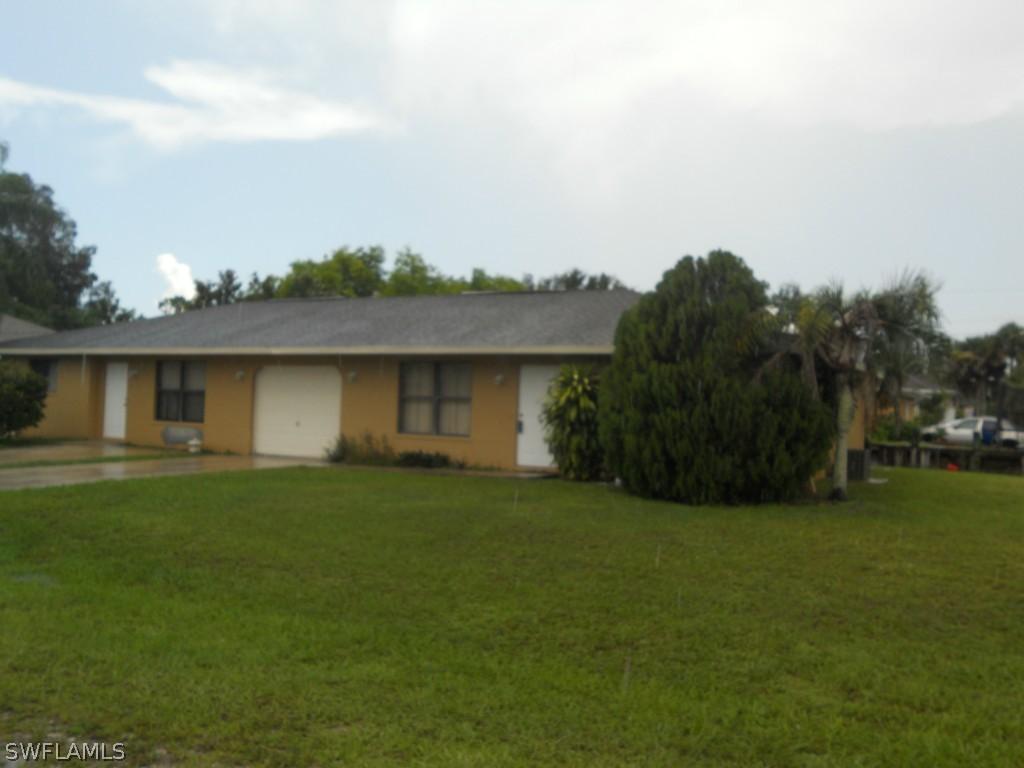 8524/8526 Frank Rd., Fort Myers, FL 33967
