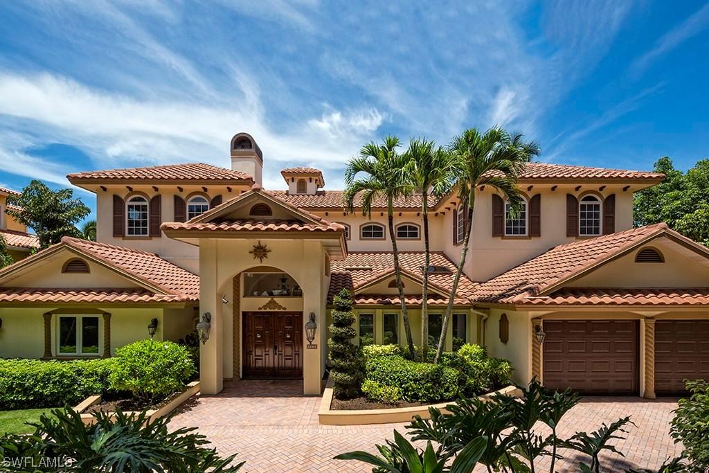 453 18th Ave., Naples, FL 34102