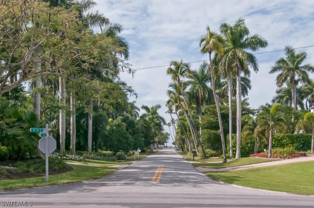 219 7th Ave., Naples, FL 34102