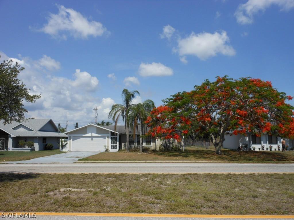 3811 Pelican Blvd., Cape Coral, FL 33914