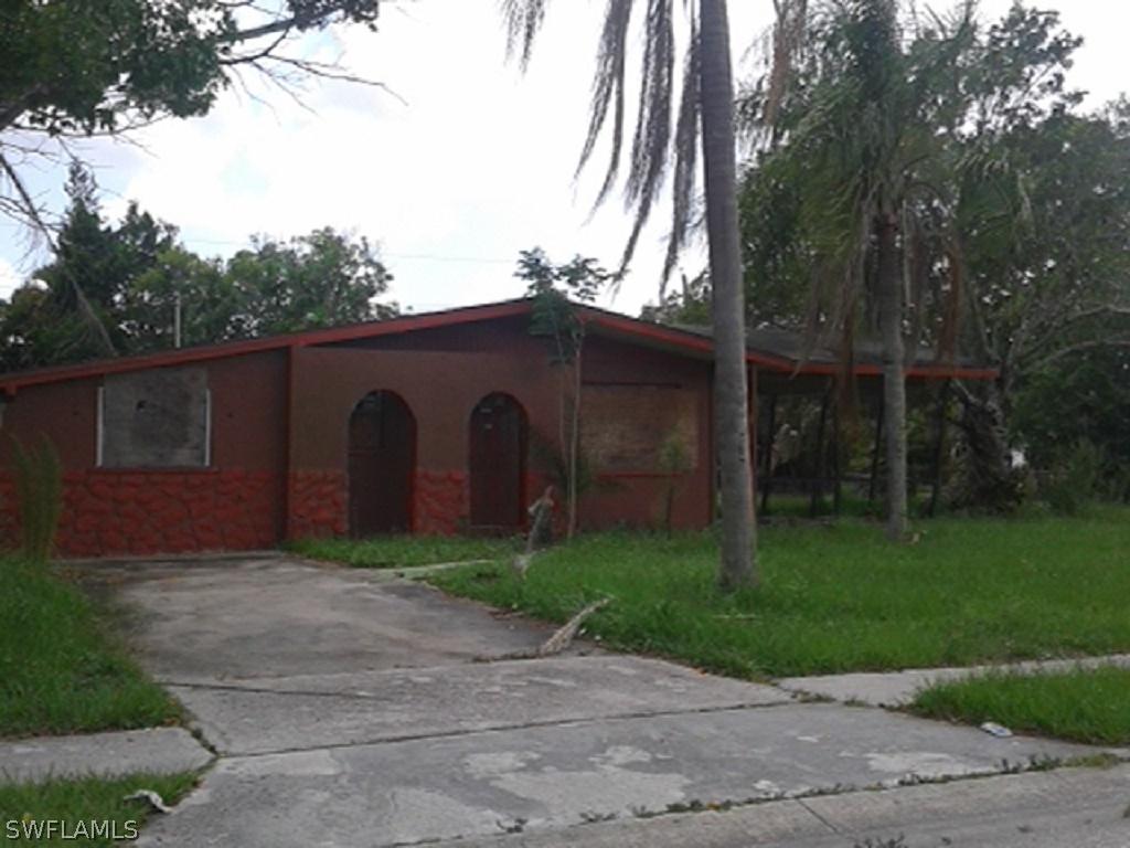 2928 Market St., Fort Myers, FL 33916