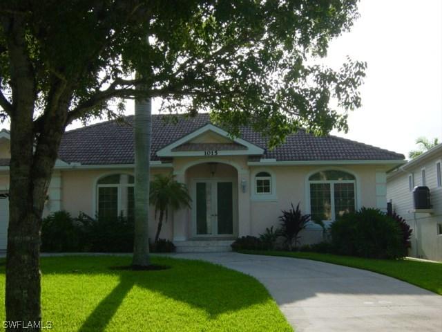 616 10th Ave., Naples, FL 34102
