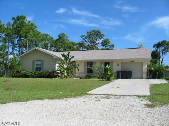 4592 Catalina Ln., Bonita Springs, FL 34134
