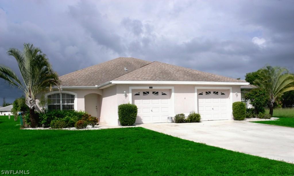 1032/1034 SE 11th Ter., Cape Coral, FL 33990