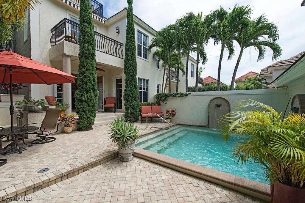 458 11th Ave., Naples, FL 34102