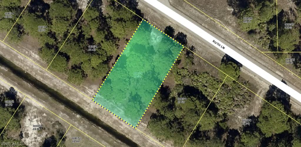 3211 Ruth Ln., Lehigh Acres, FL 33976