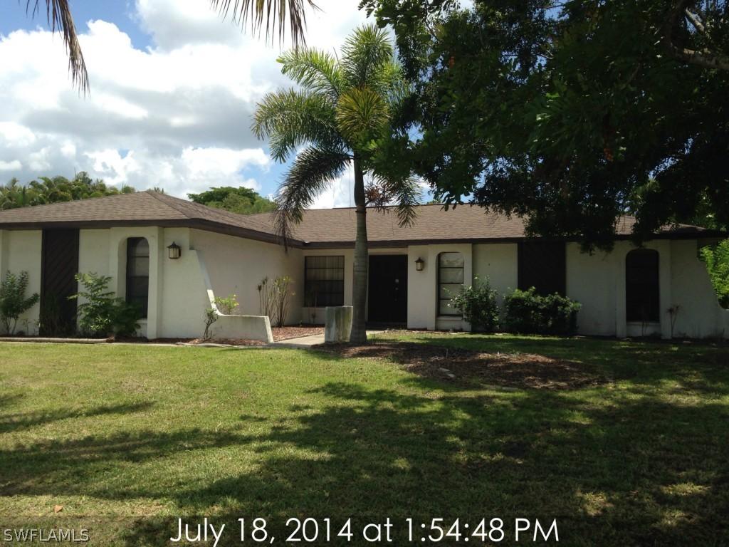 1371 Chalon Ln., Fort Myers, FL 33919