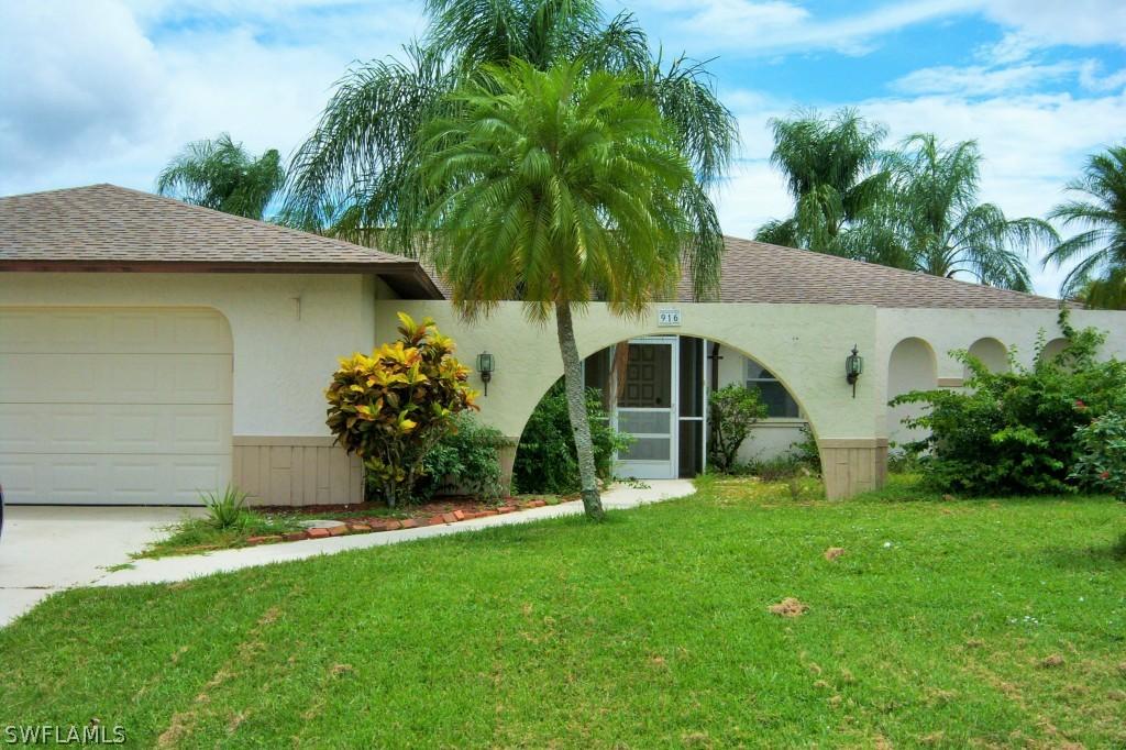 916 SE 16th Ter., Cape Coral, FL 33990