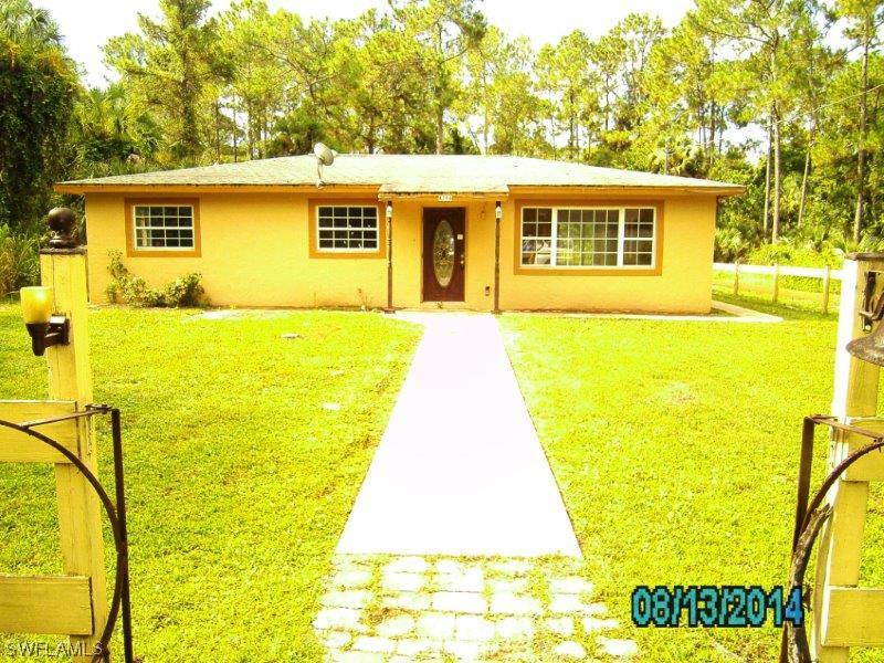 4296 Pine Ridge Rd., Naples, FL 34119