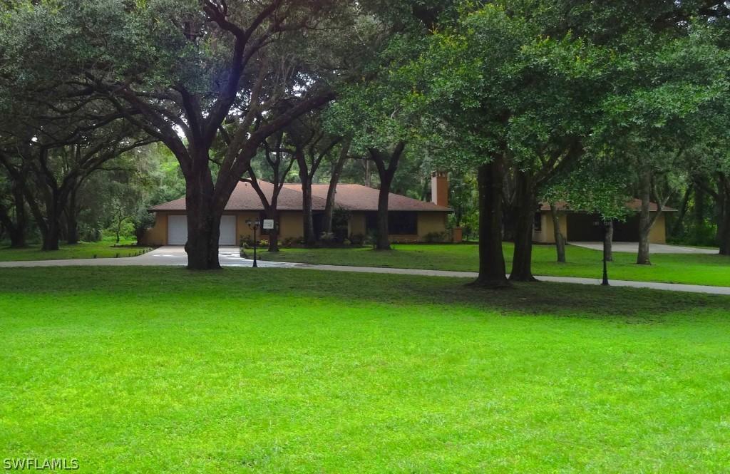 18661 Telegraph Creek Ln., Alva, FL 33920