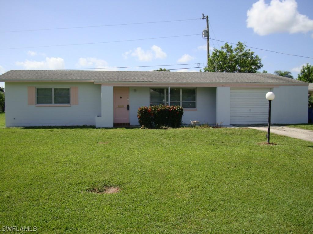 206 Coolidge Ave., Lehigh Acres, FL 33936
