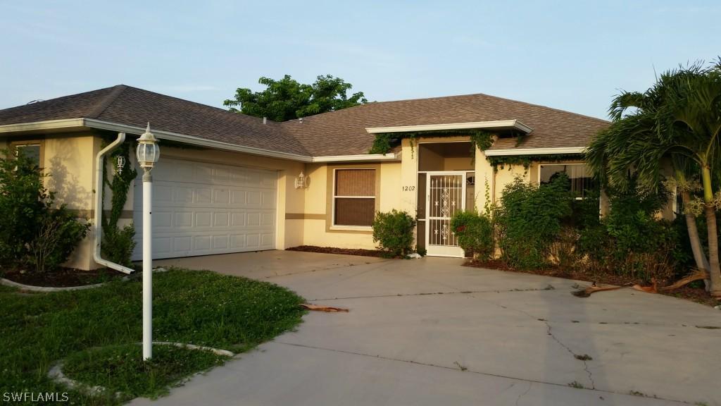 1202 SE 22nd Pl., Cape Coral, FL 33990